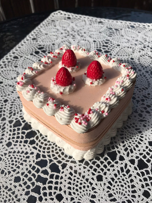 cake box strawberry